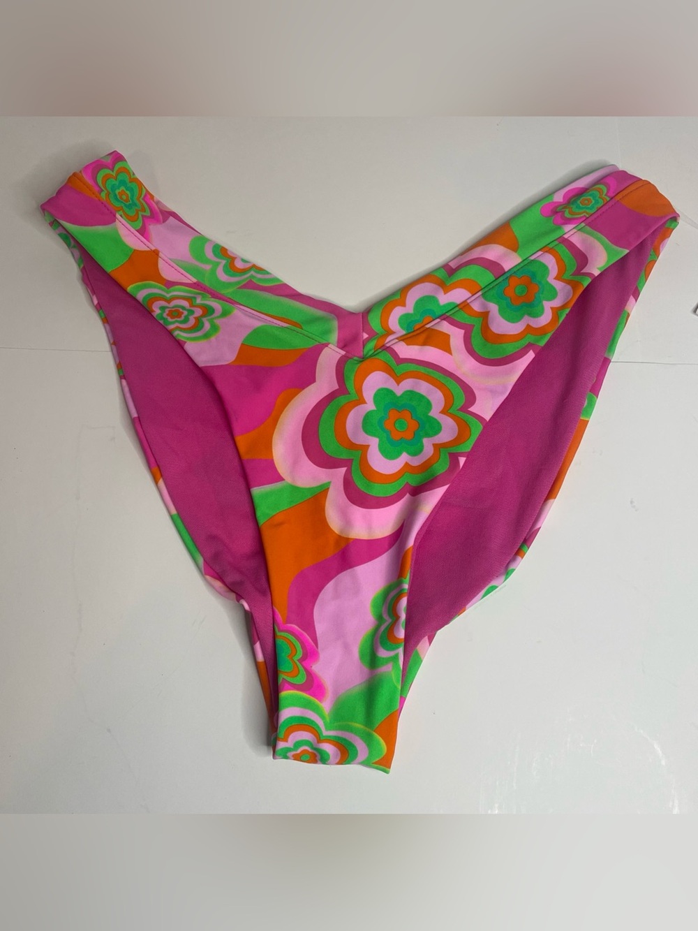 New! Bingo Surf Thin Side Bikini Bottom. Boho Hippie Floral Pink. Size 1X NWT